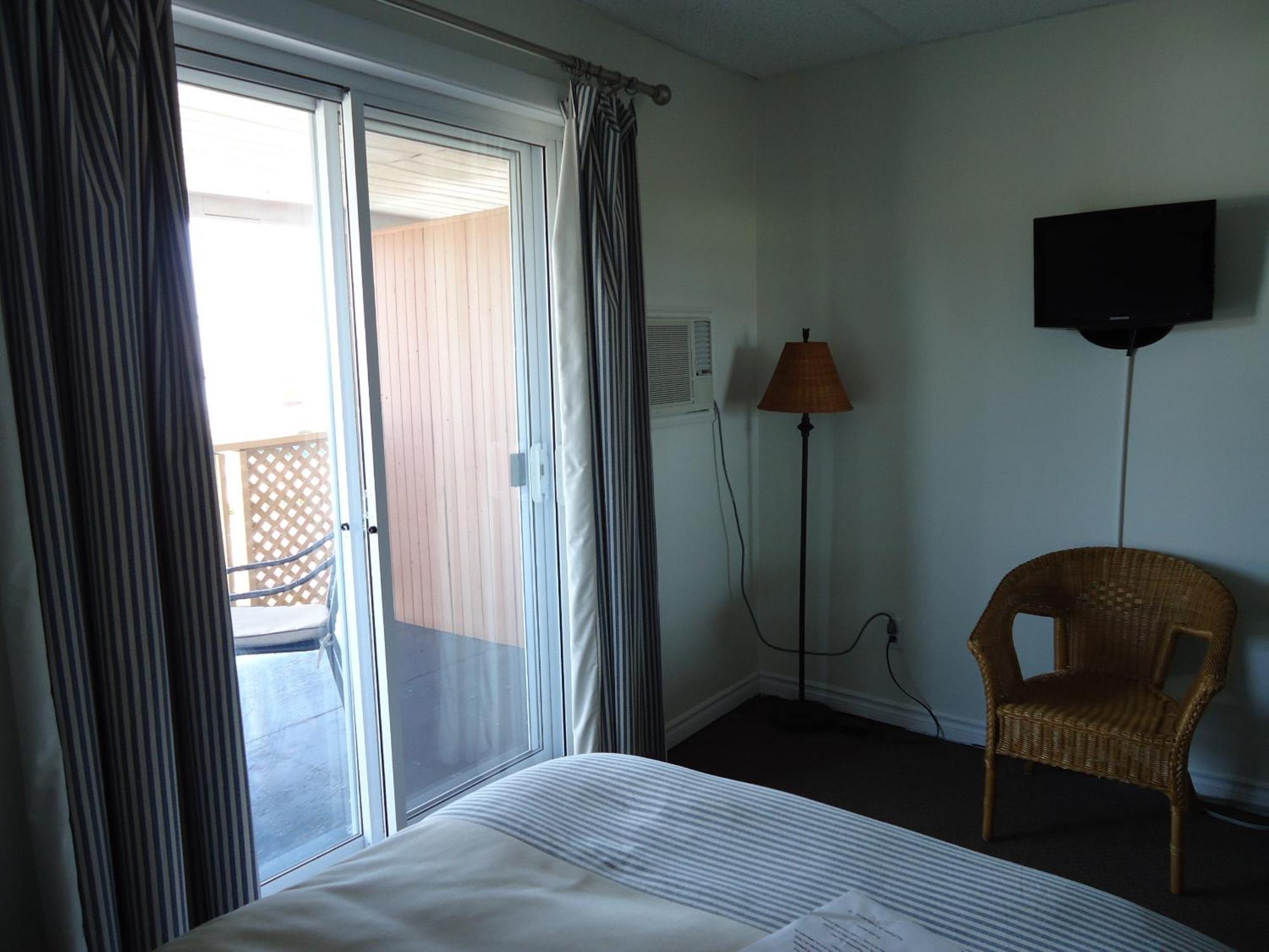 Hotel-Motel Baie-Ste-Catherine Екстериор снимка