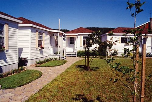 Hotel-Motel Baie-Ste-Catherine Екстериор снимка